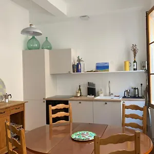 Superbe Appartement Familial En Coeur De Ville Avec Parking - Terrasse Avec Vue Appartement